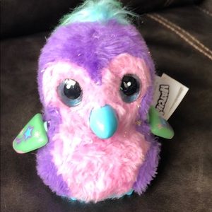 Hatchimal. Works and has batteries.